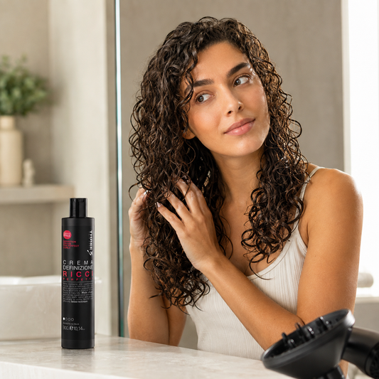 THREE3 Cream Definition for Perfect Curl